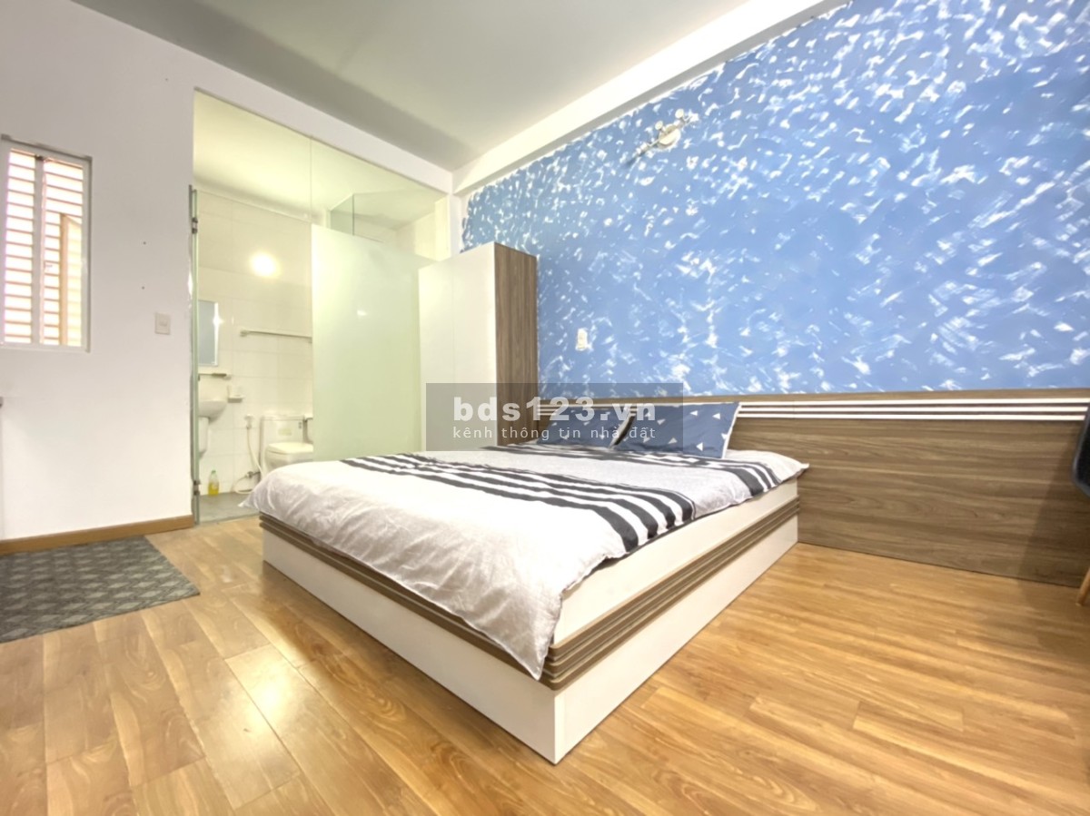 CHDV full nt thất đẹp, view L81,thang máy tận phòng , giá tốt