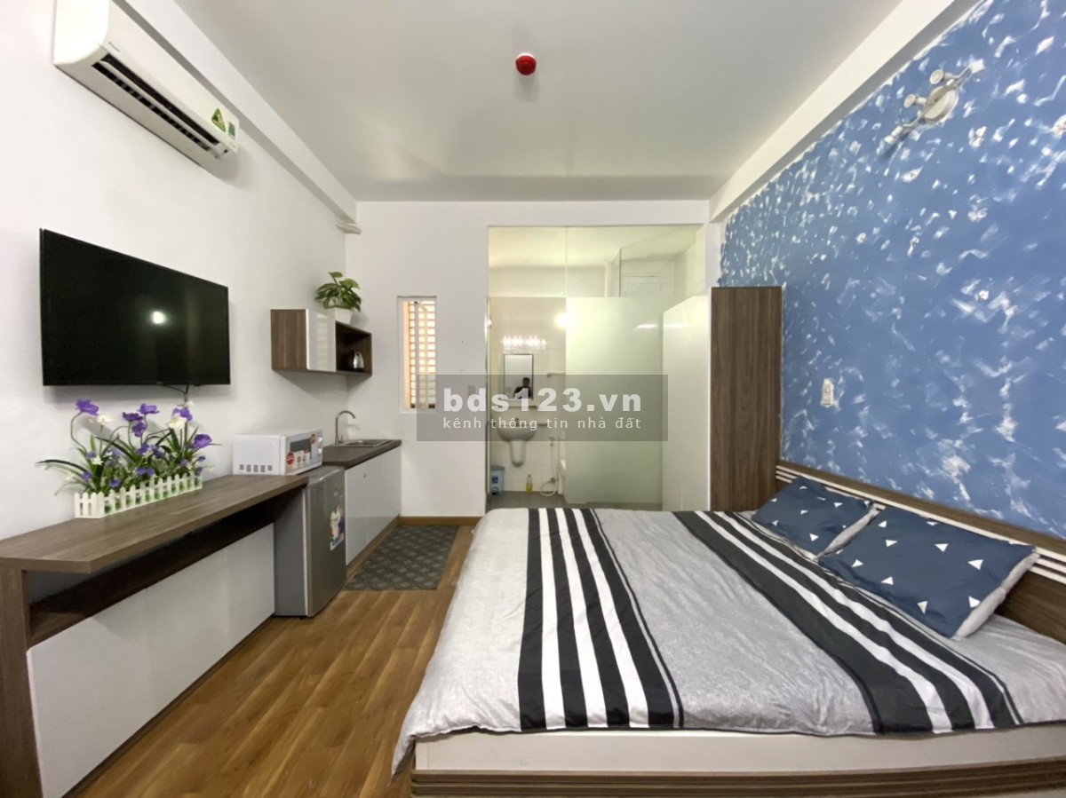 CHDV full nt thất đẹp, view L81,thang máy tận phòng , giá tốt