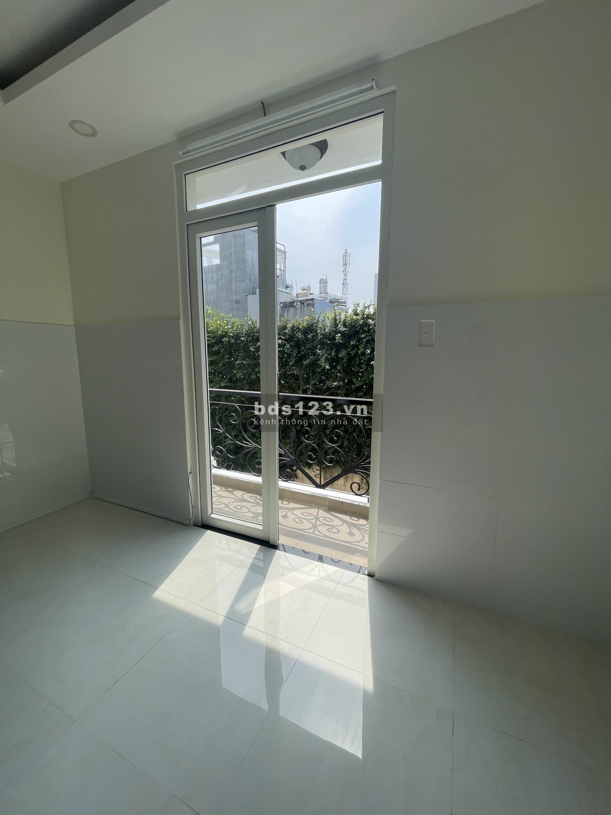 Cho thuê phòng 24m2 đường Lê Quang Định, Q. Bình Thạnh