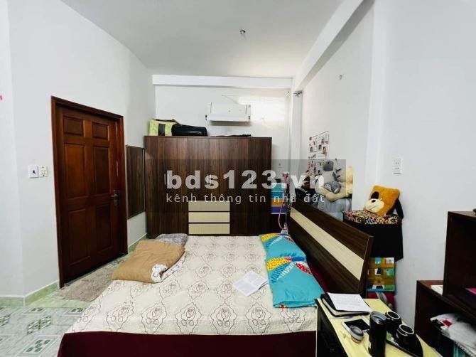 Bán nhà mặt tiền Tân Phú, DT 249m2, 5 tầng, thiết kế nở hậu 7m, thu nhập 80 triệu/tháng