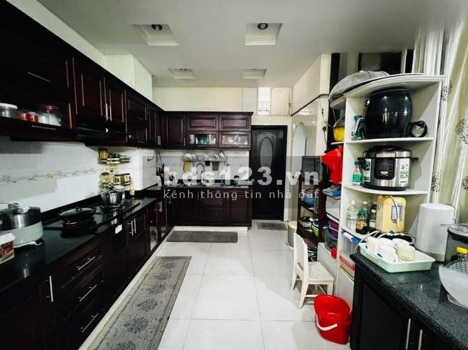 Bán nhà mặt tiền Tân Phú, DT 249m2, 5 tầng, thiết kế nở hậu 7m, thu nhập 80 triệu/tháng