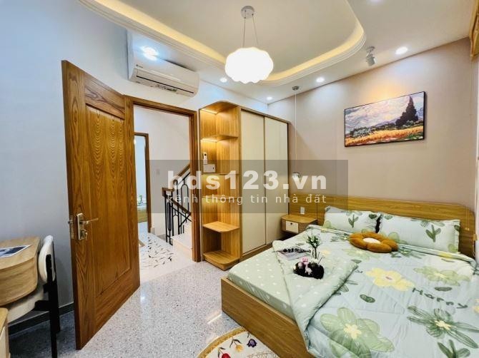 Bán tòa nhà CHDV 120m2, 4 tầng, 19 phòng, full nội thất, thu nhập 100 tr/tháng tại XVNT Bình Thạnh