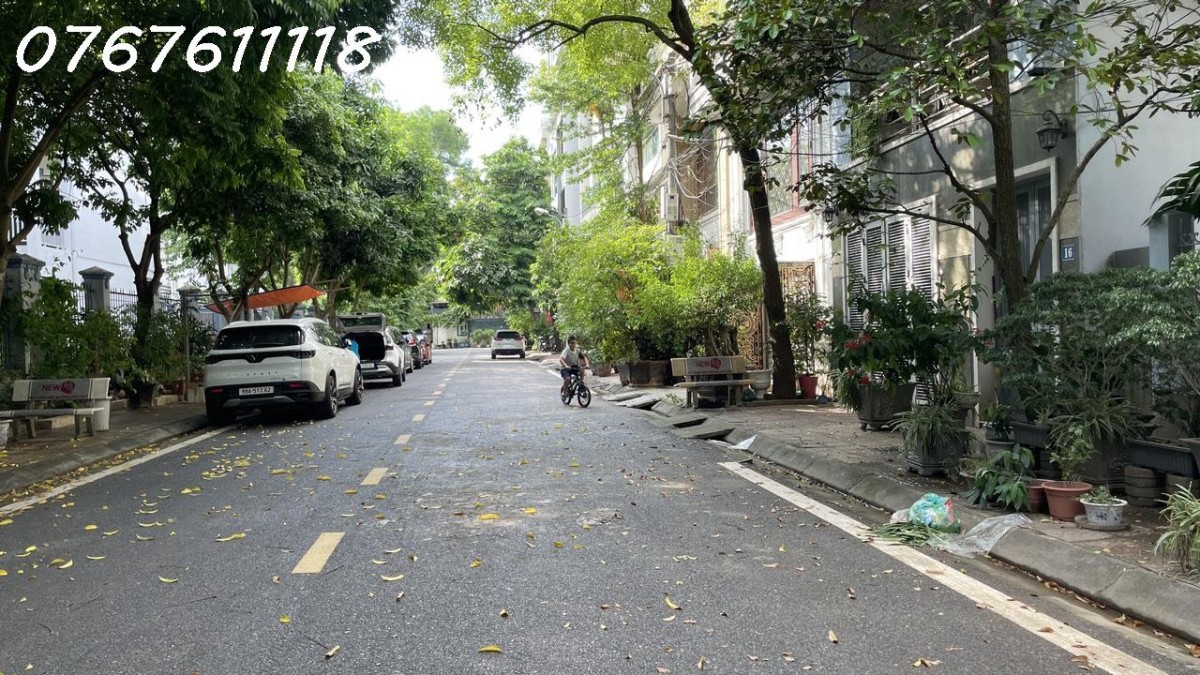 Bán nhà khu đấu giá Lâm Hạ, đường 13m, vỉa hè 4m 83m, 6T, mặt tiền 6M, 19 tỷ