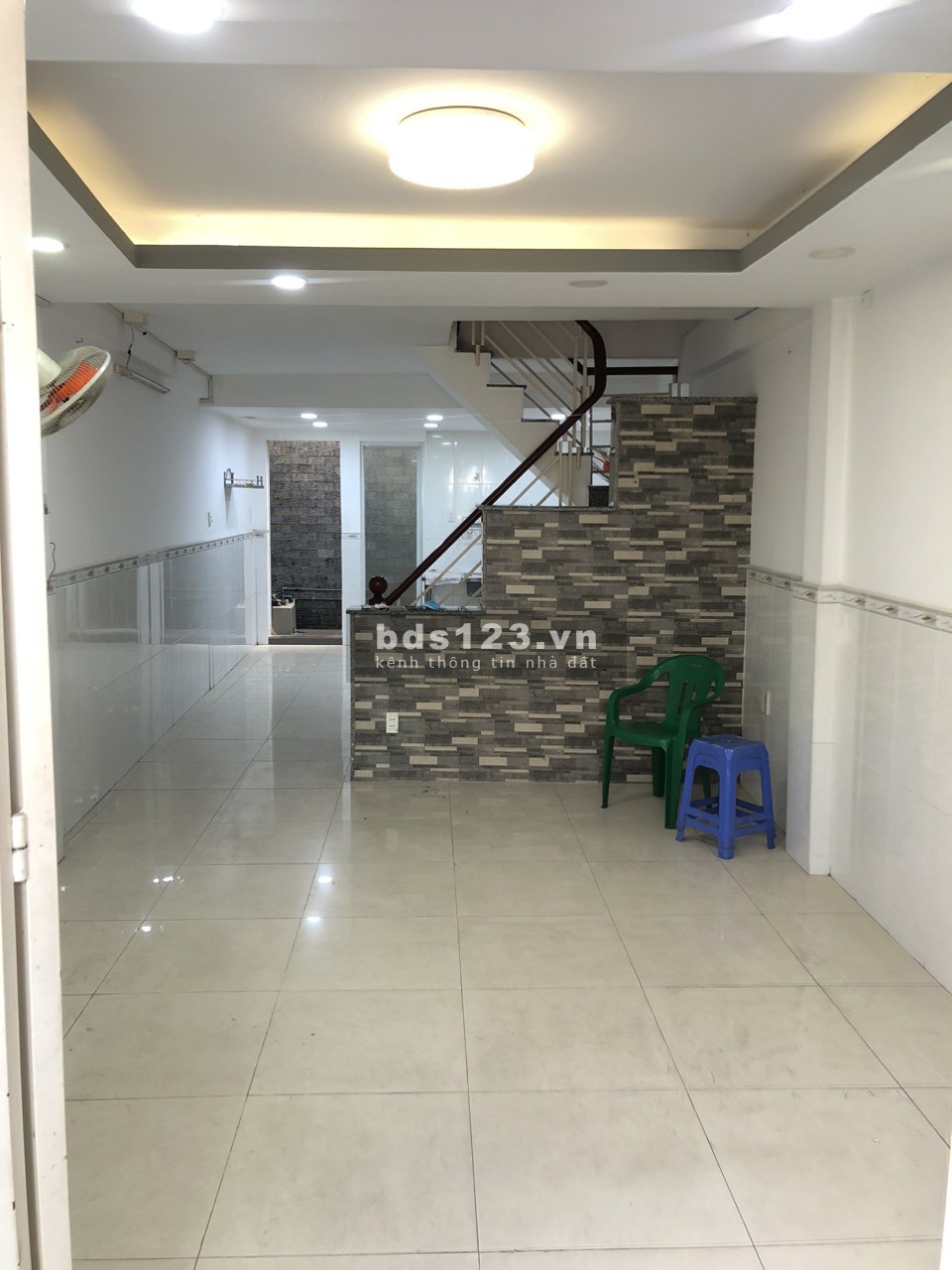 Cần cho thuê Nhà Hẻm 63 Âu Dương Lân, phường 2 Quận 8, Dt: 3x10, Dt: 80m2, 2PN, giá: 10 tr/th