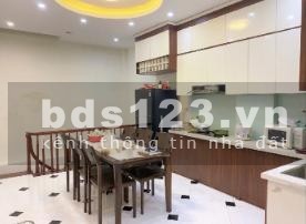 Bán biệt thự liên kề 5 tầng đẹp, có sổ đỏ, full nội thất, giá cả hợp lí