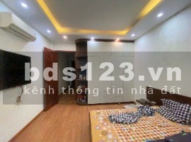 Bán biệt thự liên kề 5 tầng đẹp, có sổ đỏ, full nội thất, giá cả hợp lí