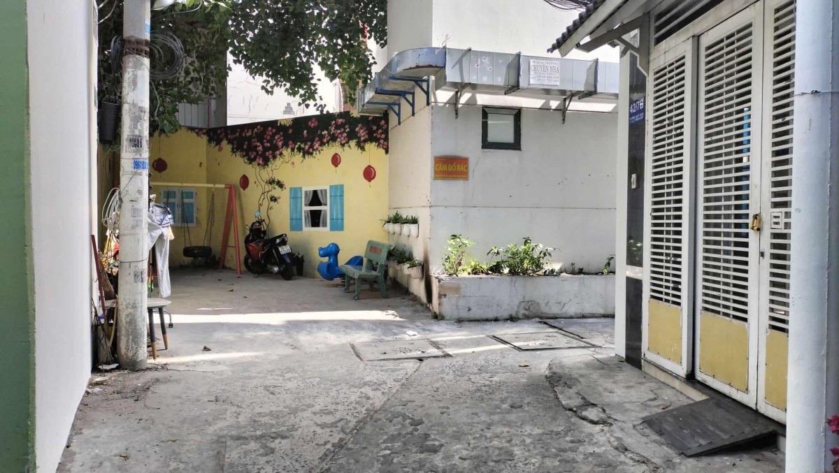 Bán nhà đẹp 4 tầng lô góc ngay Trương Quốc Dung, Nguyễn Văn Trỗi gần 40m2. Nhỉnh 6 tỷ