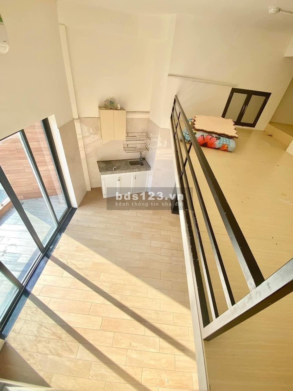 Cho thuê duplex, gác cao, ban công riêng, full nội thất tại Hoàng Hoa Thám, Bình Thạnh