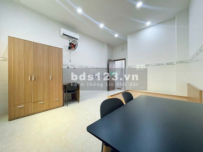 Cho thuê phòng trọ có sẵn ngay Lê Văn Việt, tiện nghi đầy đủ, giá 4 triệu đồng