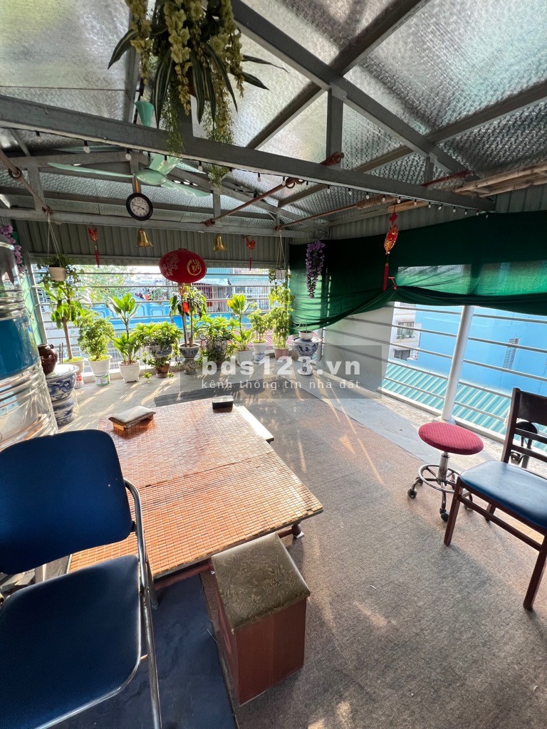 Nhà trung tâm Hai Bà Trưng - Mặt ngõ Đê Trần Khát Chân - Nhà cực chất - Nội thất gỗ cao cấp