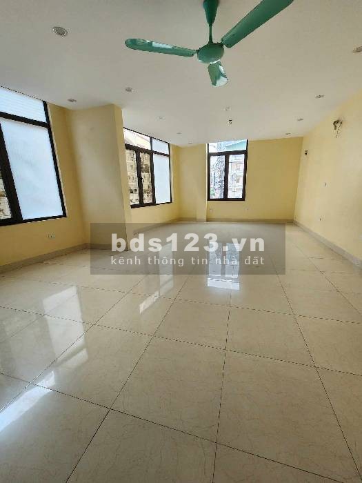 Phân lô phố Kim Ngưu - Lô góc ô tránh - Vừa ở vừa kinh doanh đỉnh - Mặt tiền rộng thoáng