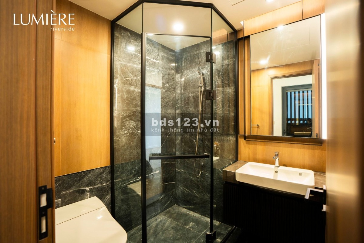 Bán căn hộ hàng hiệu 2N1WC 53m thông minh Lumiere Evergreen tại Smart City giá 3.2 Tỷ