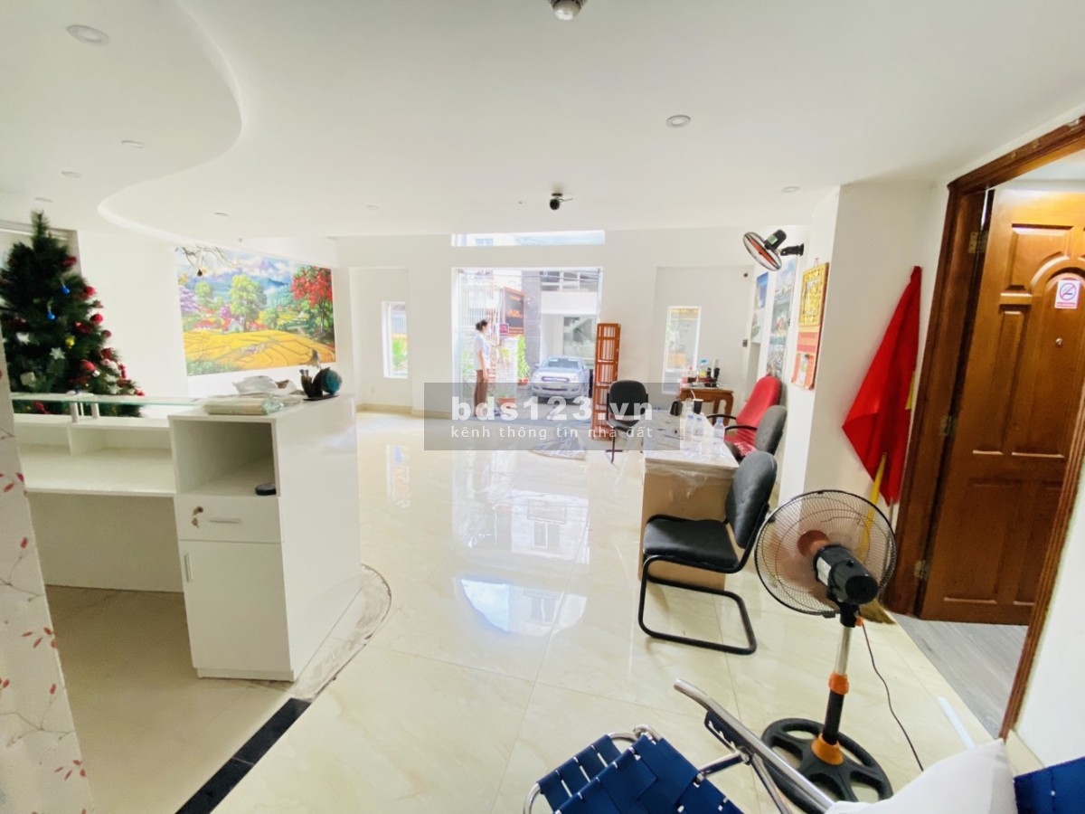 Cho thuê mặt bằng + 1 Phòng riêng hẻm xe tải khu sân bay tân bình chỉ 12 triệu 60m2 đẹp như hình
