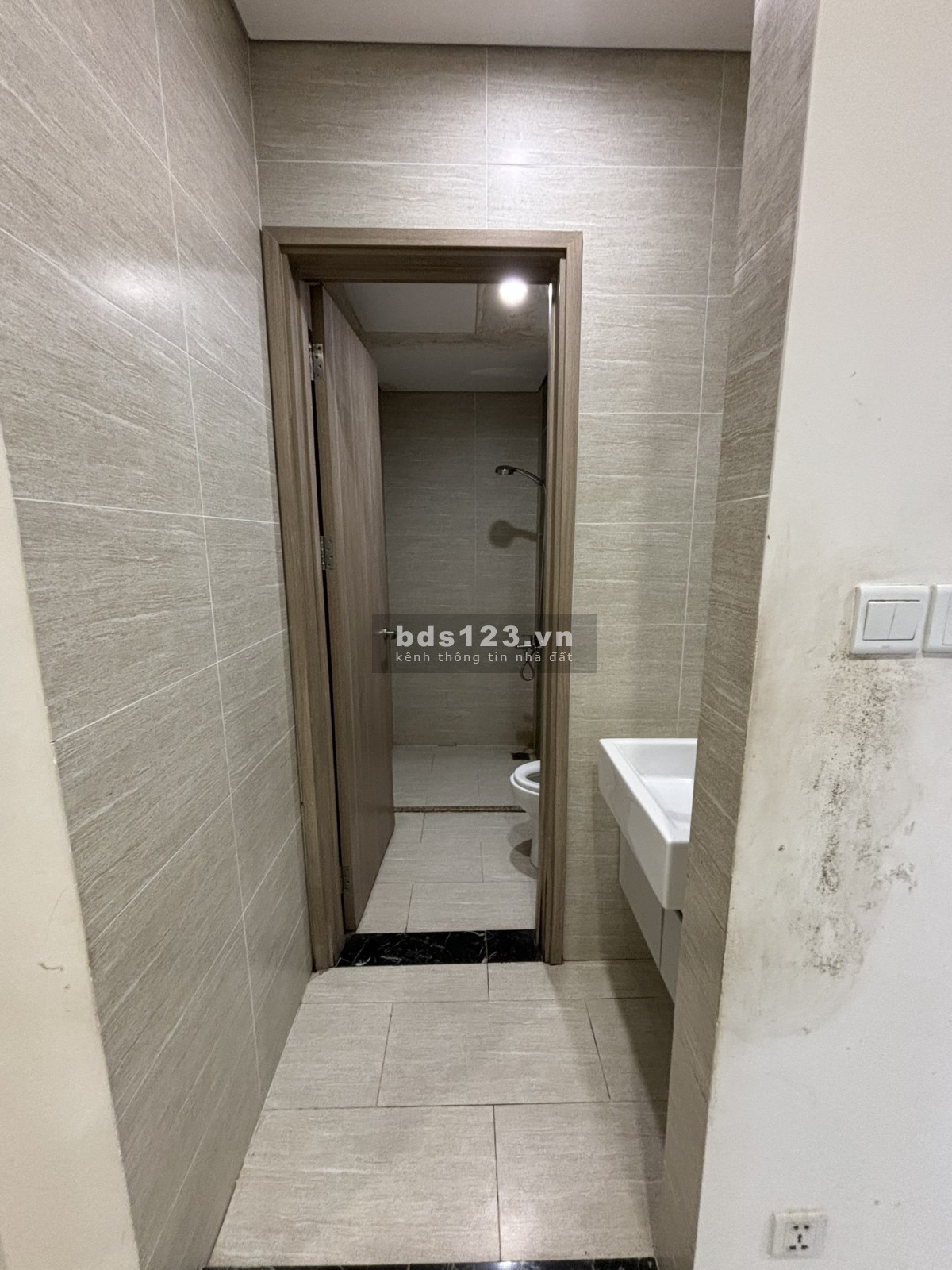 Chính chủ cần bán căn hộ 2N1WC 55m2 nguyên bản cđt giá rẻ nhất thị trường 1 tỷ 850