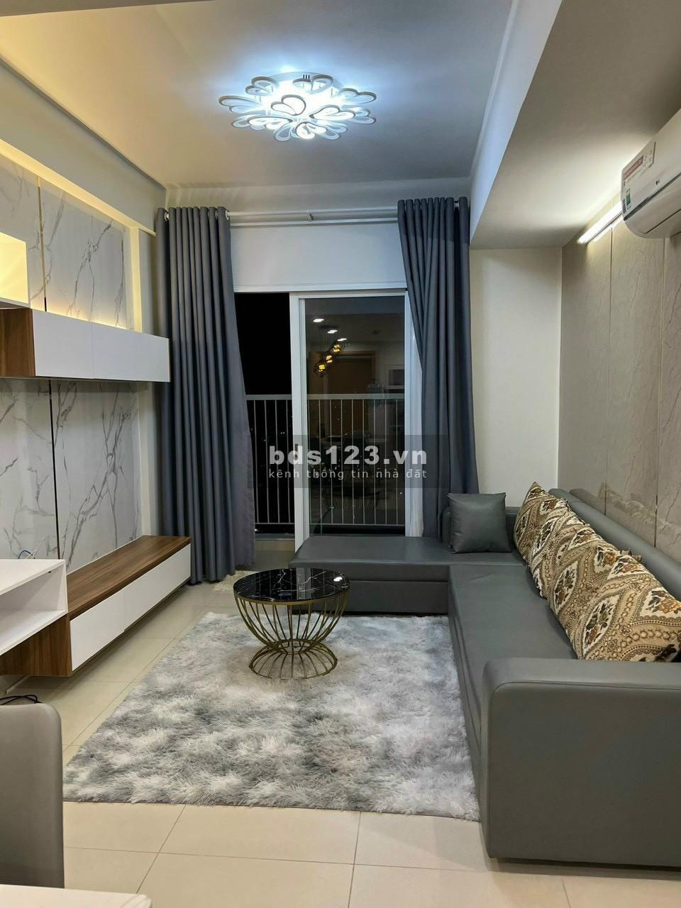 Emerald cho thuê căn hộ 3pn, 2wc, diện tích 104m2, nội thất cơ bản, giá 15 triệu