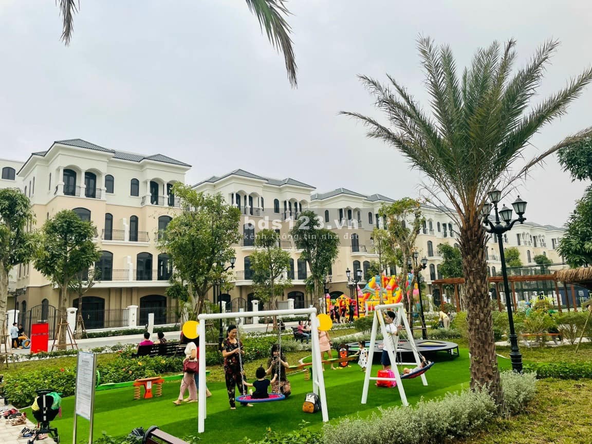 Bán liền kề CX12 view công viên, vườn hòa cực đẹp Vinhomes Ocean Park 2- The Empire giá 11 Tỷ
