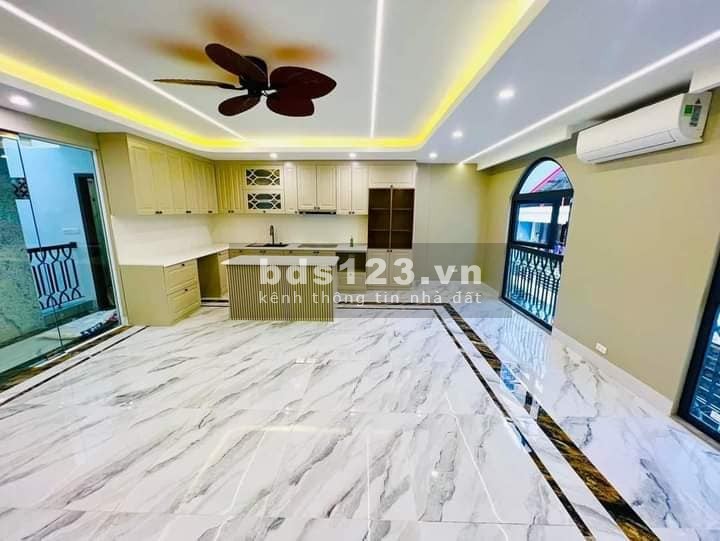 Nhà Đẹp Kinh Doanh Nguyễn Chí Thanh, Đống Đa 55m, 8 tầng, mt 6.7m, giá 19.5 tỷ.