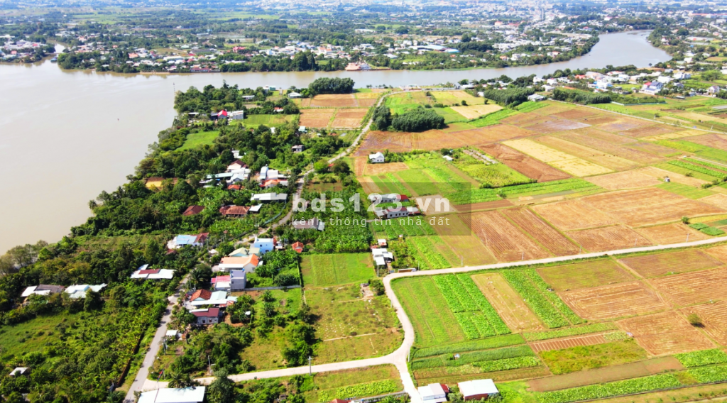 Cần bán gấp đất ngộp ở Đảo Bạch Đằng, Tp Tân Uyên, Tỉnh Bình Dương