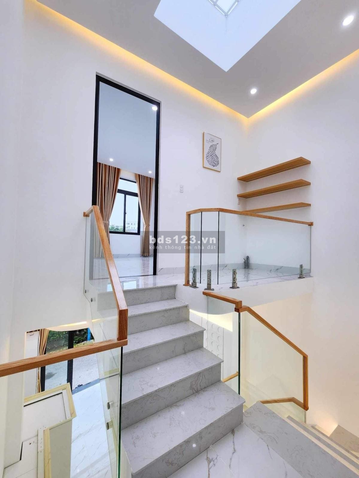 Nhà mới xây 2 tầng, ngang 5m, sát mặt tiền Phạm Văn Nghị, chỉ 2.65 tỷ