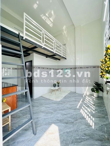 Cho thuê phòng trọ Linh Trung, Thủ Đức gác cao, máy lạnh gần làng Đại học