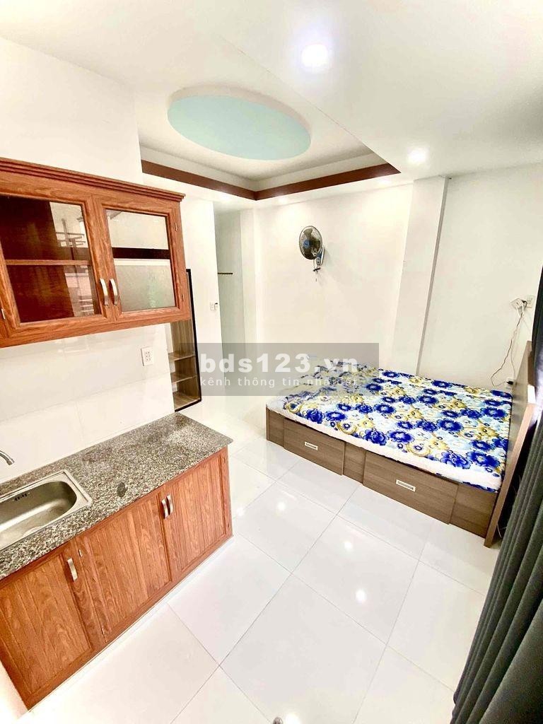 Cho thuê căn studio 26m2, full nội thất, giường to, không gian thoáng mát tại Bình Quới
