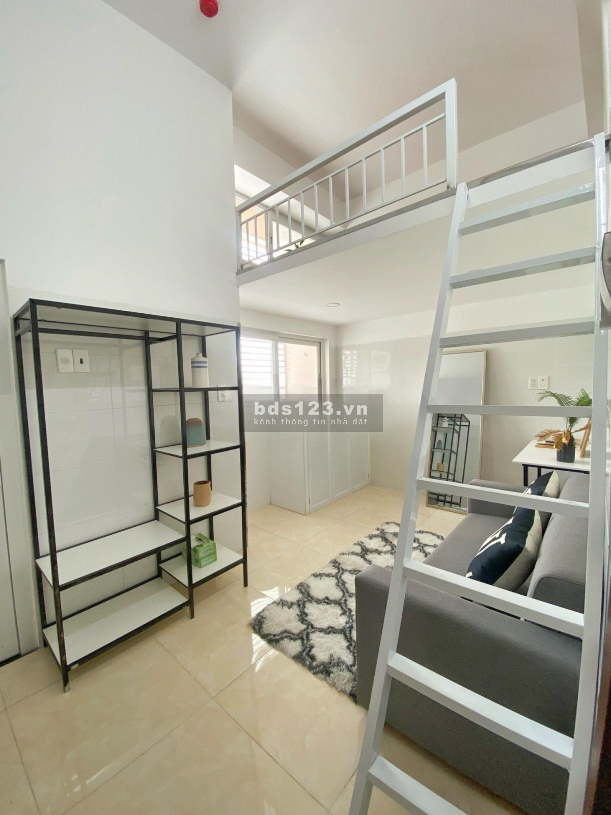 Cho thuê CHDV có gác, DT 30m2, full nội thất, giá thuê 4.7 triệu/tháng