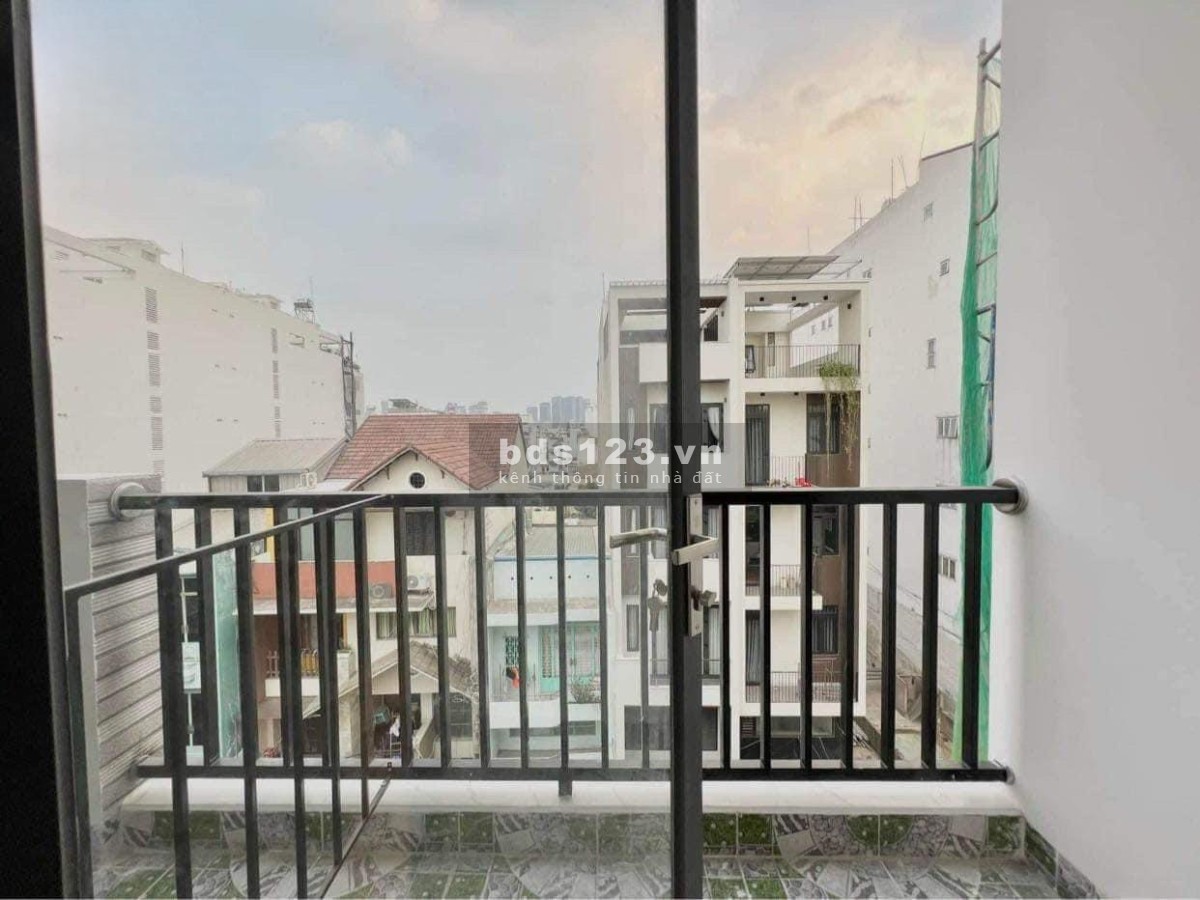 Cho thuê CHDV hẻm 47 Bùi Đình Túy, full nội thất, ban công thoáng, ưu đãi giảm ngay 1tr8