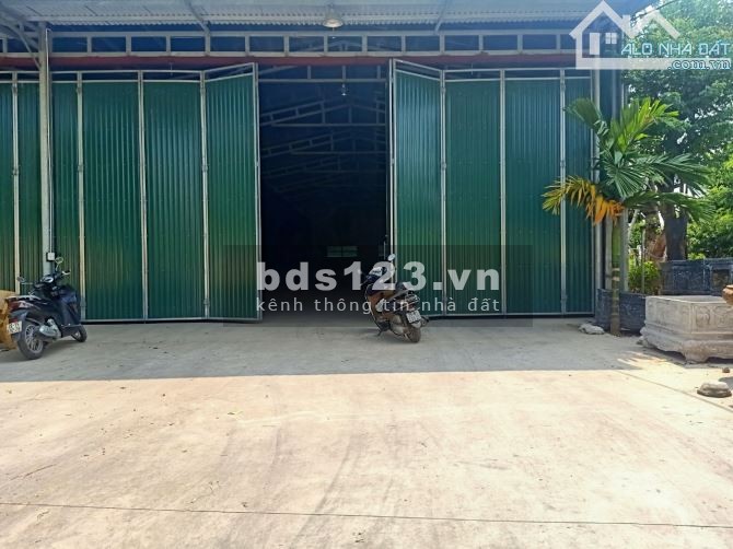 Cho thuê kho xưởng mới dụng, ngay cửa ngõ phía nam thành phố, 700m2