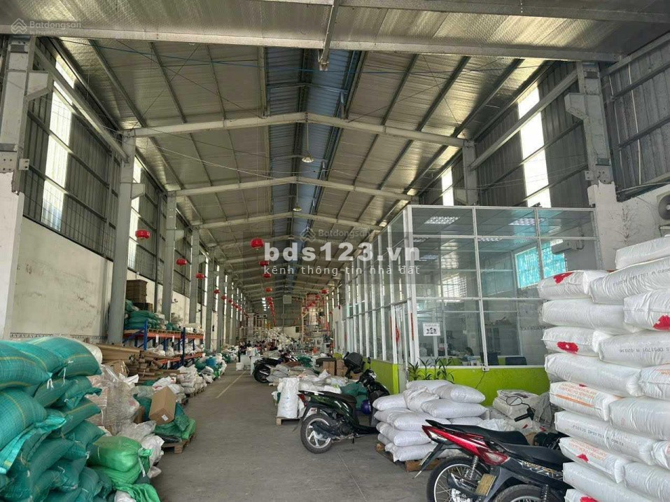 Chính chủ cho thuê 1080m2 kho xưởng tại Định Hòa, Thủ Dầu Một