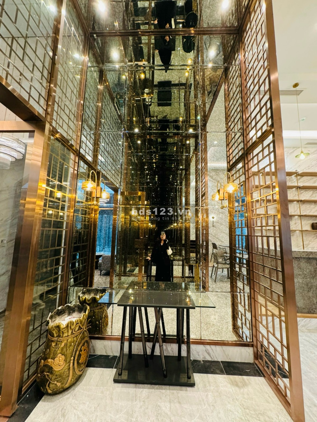 Mở bán căn hộ trên phố cổ thành bàn giao full nội thất ở quận Ba Đình