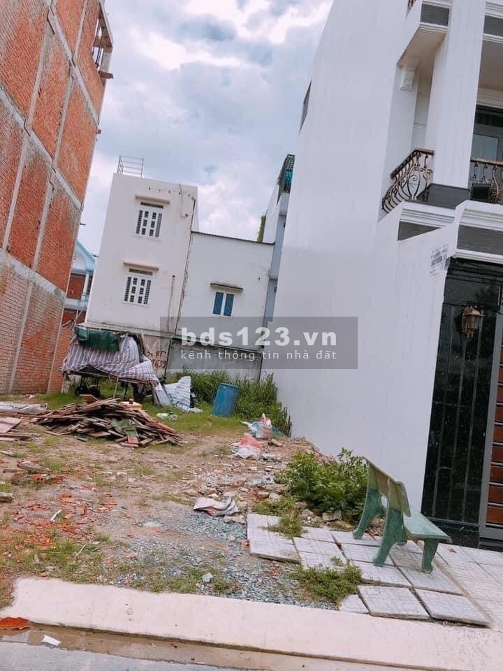 Bán lô đất cực đẹp 85m2 giá 1tỷ 559.Thuộc KDC ấp 5 Phong Phú, Bình Chánh