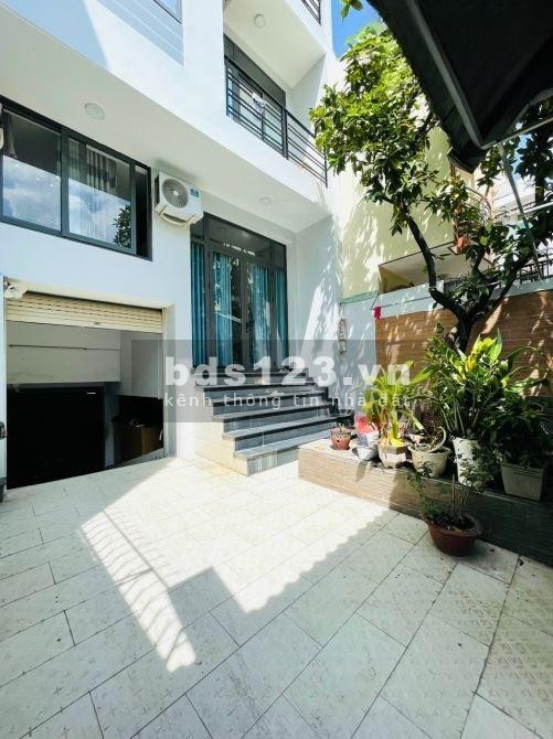 Bán CHDV 6x20m, 4 lầu, 19 phòng, full nội thất, sổ hồng chính chủ tại XVNT, Bình Thạnh