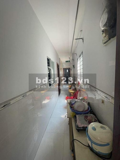 Bán CHDV 75m2, vị trí lô góc, 12 phòng, đường xe hơi, sổ vuông đẹp tại Tân Bình, TPHCM
