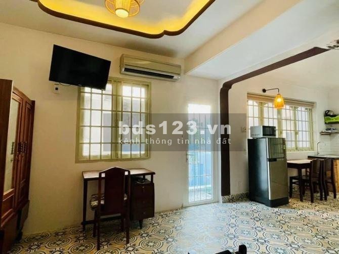 Bán nhà trọ TPHCM, diện tích 61.7m2, 3 lầu, 7 phòng, sổ chính chủ, giá 16 tỷ, LH 03334415xx