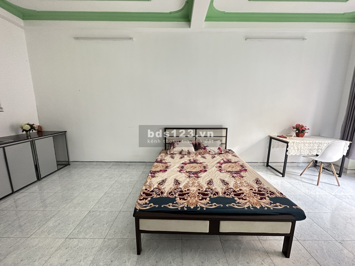Cho thuê căn hộ mini full nội thất tại Huỳnh Tấn Phát, Quận 7 DT siu rộng 40m2 có ban công