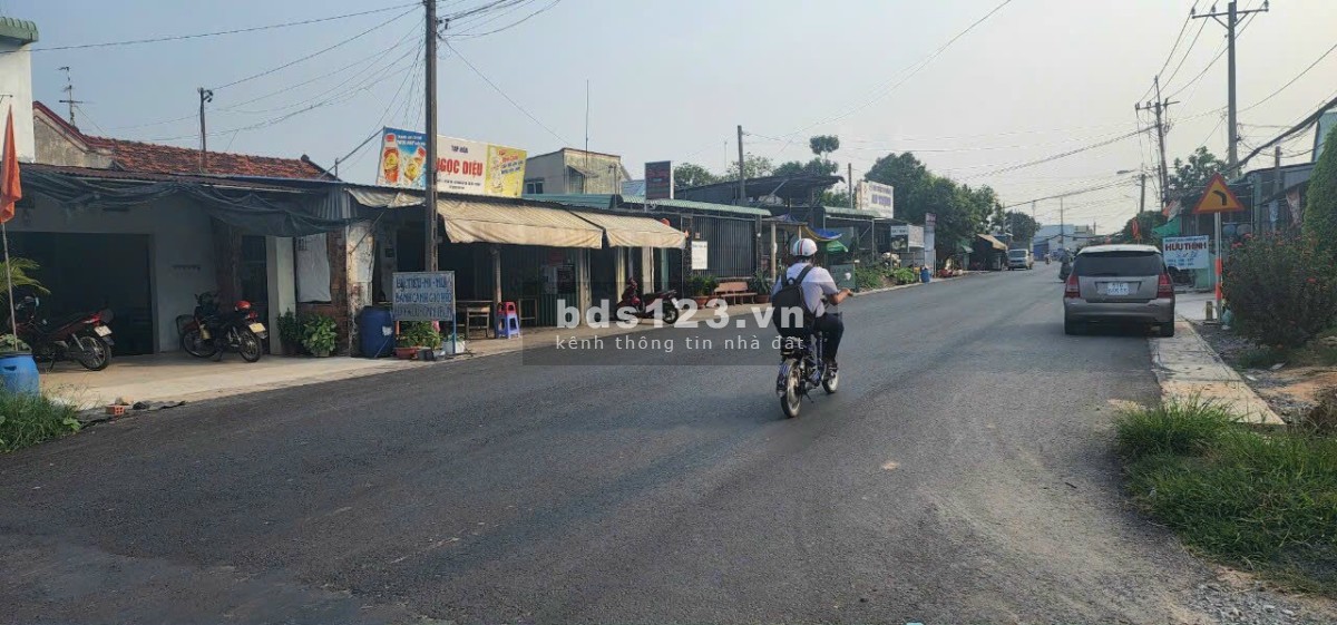 Ra gấp lô đất 1 sẹc Hồ văn Tắng Tân Phú Trung Củ Chi 110m full thổ giá 1 tỷ250