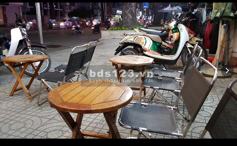 Cho thuê mặt bằng ngay ngã tư đường 3/2 - LHP, đối diện tiệm vàng DOJI, kế bên cafe VIVA star 3/2
