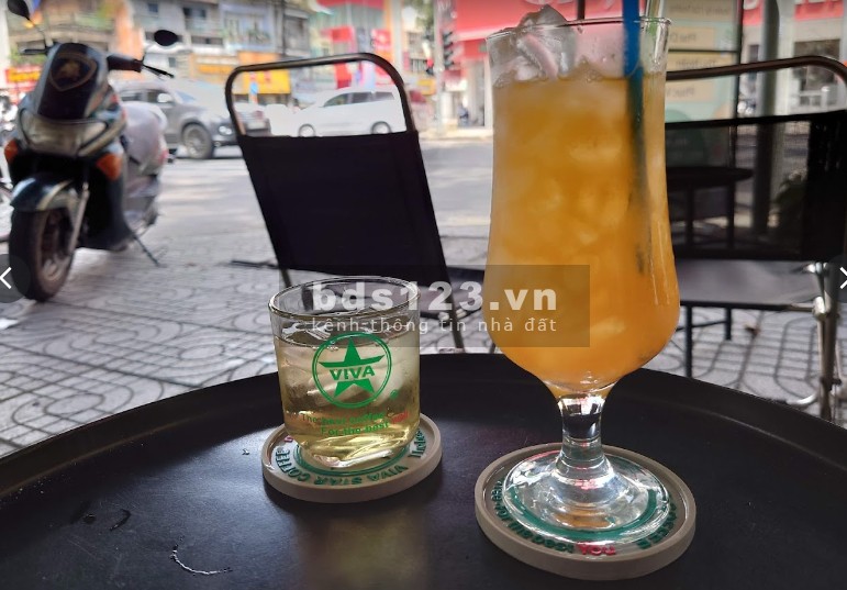 Cho thuê mặt bằng ngay ngã tư đường 3/2 - LHP, đối diện tiệm vàng DOJI, kế bên cafe VIVA star 3/2
