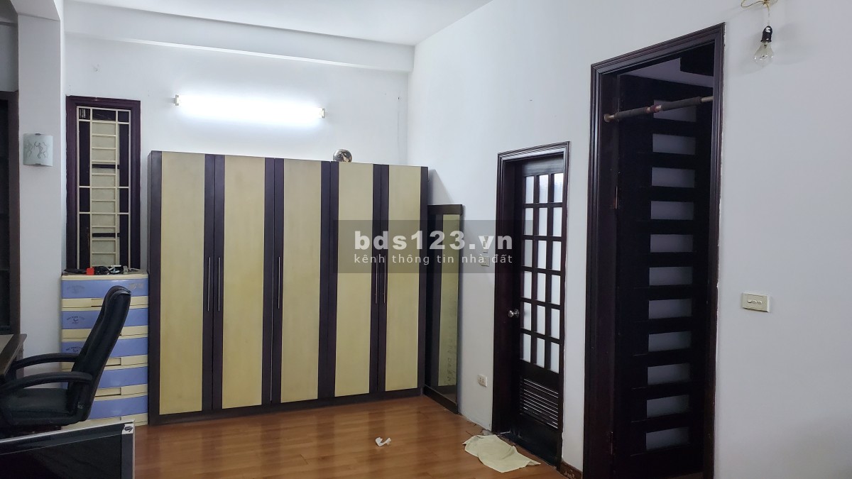 Cho thuê nhà riêng 3,5 tầng, 170m2, 3 phòng ngủ, full đồ xịn, giá chỉ 12,5 tr/tháng