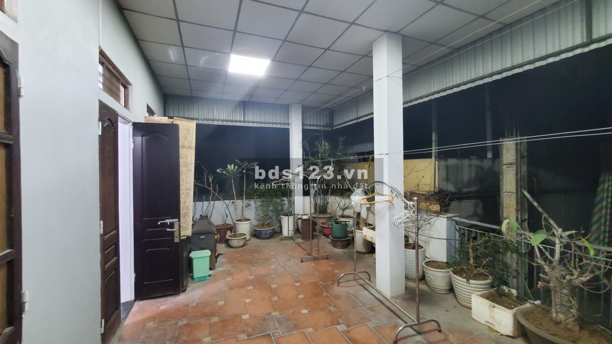Cho thuê nhà riêng 3,5 tầng, 170m2, 3 phòng ngủ, full đồ xịn, giá chỉ 12,5 tr/tháng