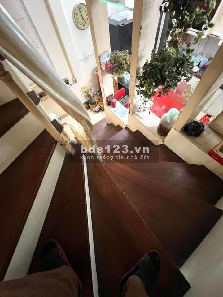 Nhà ngõ Phương Mai, Đống Đa, ô tô đỗ cửa, 5 tầng - 40M, hơn 10 tỷ