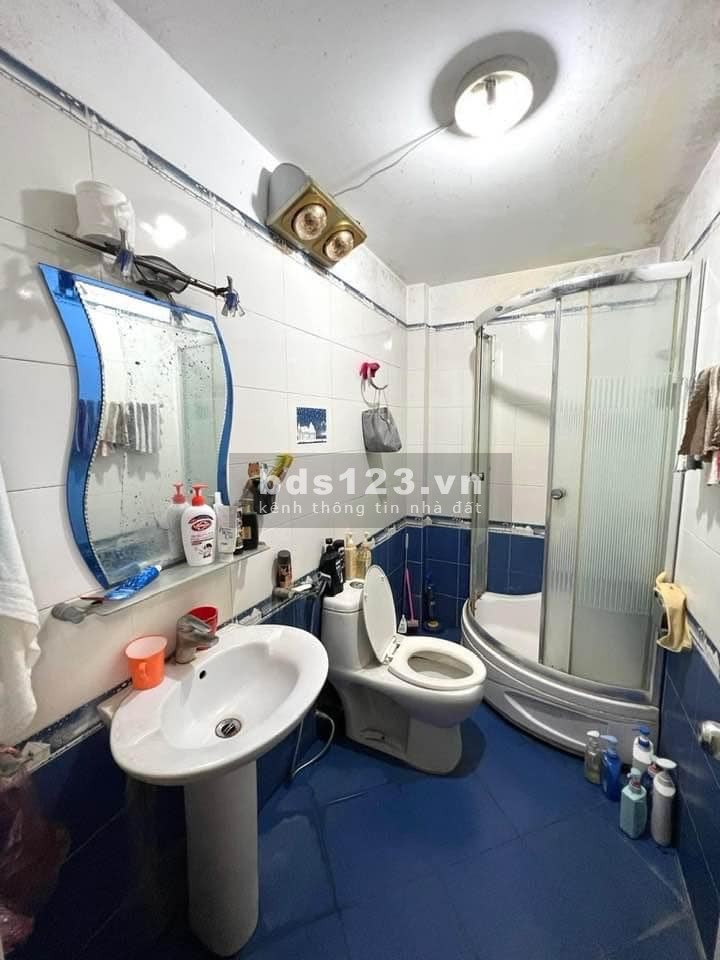 Nhà ngõ Phương Mai, Đống Đa, ô tô đỗ cửa, 5 tầng - 40M, hơn 10 tỷ
