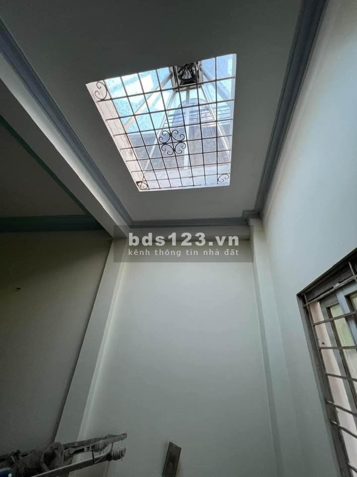 Nhà ngõ Phương Mai, Đống Đa, ô tô đỗ cửa, 5 tầng - 40M, hơn 10 tỷ