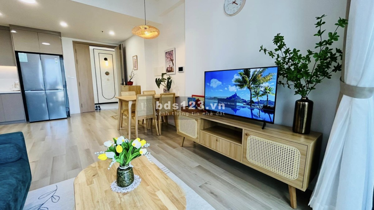 Bán căn hộ 2PN Masteri Centre Point, vị trí tầng trung, view hồ bơi, thuộc tòa C