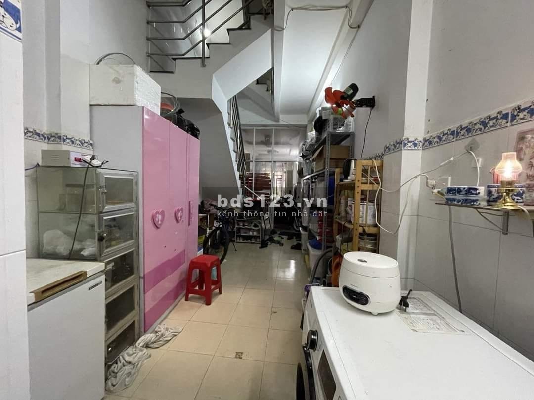 Đường Lý Thái Tổ, quận 10, hẻm xe tải - 43M2, 4 tầng, BTCT - Chỉ 7.X tỷ