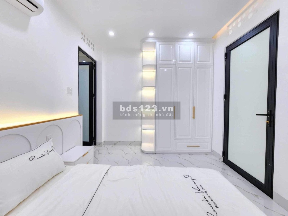 Nhà mới xây 2 tầng, ngang 5m, sát mặt tiền Phạm Văn Nghị, chỉ 2.65 tỷ