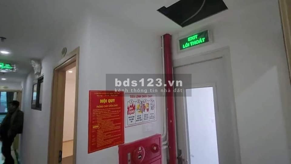 Bán CHDV Cầu Giấy, DT 101m2, MT 8.5m, 18 phòng, ban công rộng, full nội thất giá 18.x tỷ