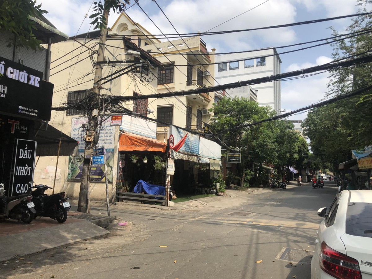 Bán nhà hẻm xe hơi Tân Bình, ngay nhà ga T3, Etown, khu CHDV, 5,1*22