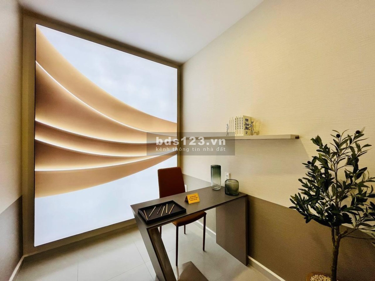 Bán căn hộ 3PN Mt Eastmark City Quận 9, DT 95.7m2, tầng 16, view nội khu, giá 44 triệu/m2