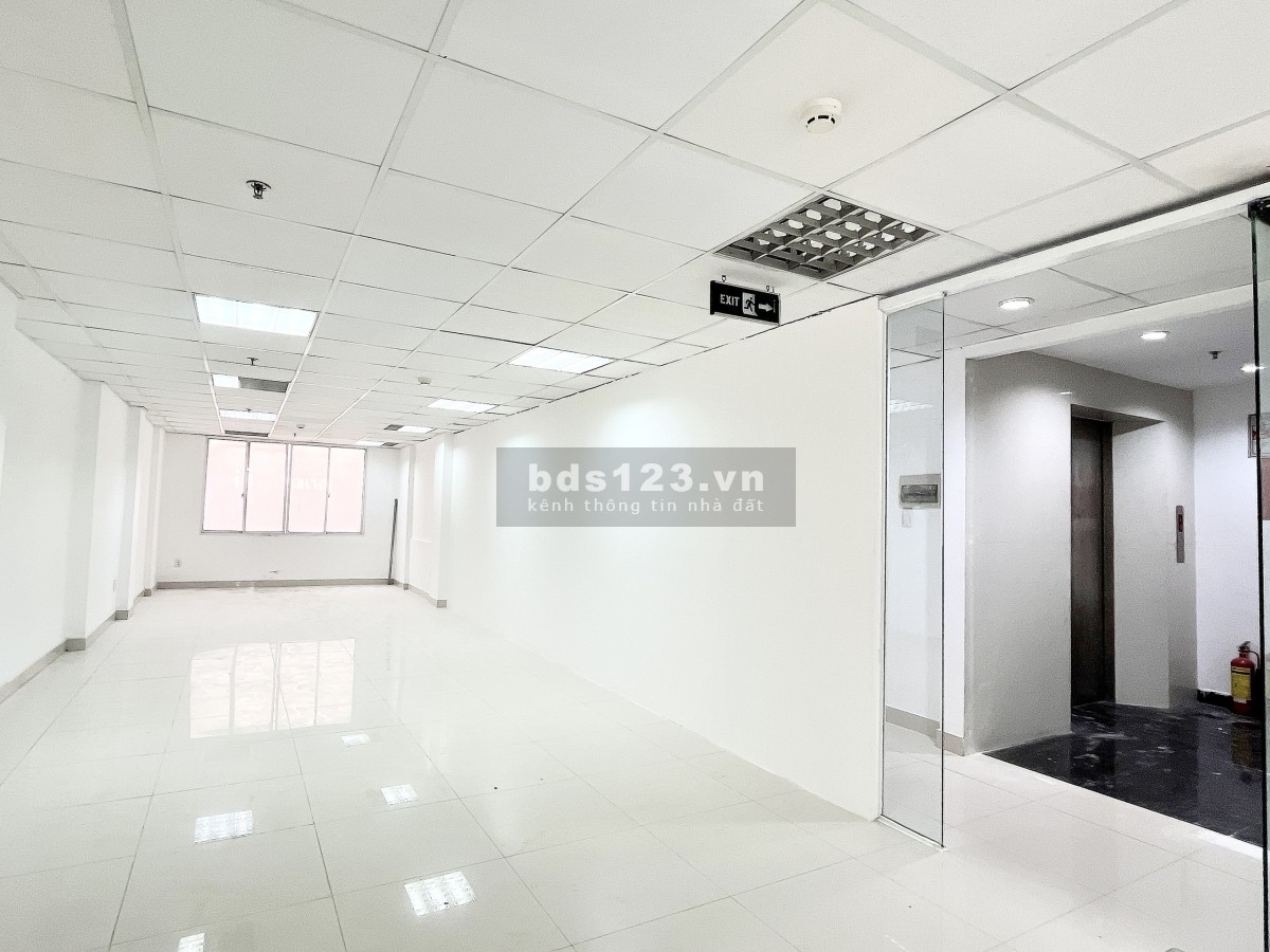 Cho thuê văn phòng đường Tôn Thất Đạm, Quận 1 - TP Hồ Chí Minh 90m2 giá 28 Triệu